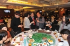 容浩然主席向眾人敬酒