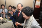 容浩然主席向眾人敬酒
