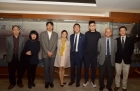 左至右:容浩然老師，中聯辦彭婕處長，陳明君老師，陳明君老師夫人曹海瑛女士，沈祖堯校長，陳明君老師公子陳予涵先生，辛世文教授，姚進莊教授